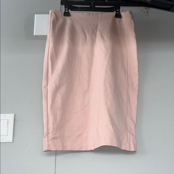 T Tahari Pink Skirt - Picture 1 of 5